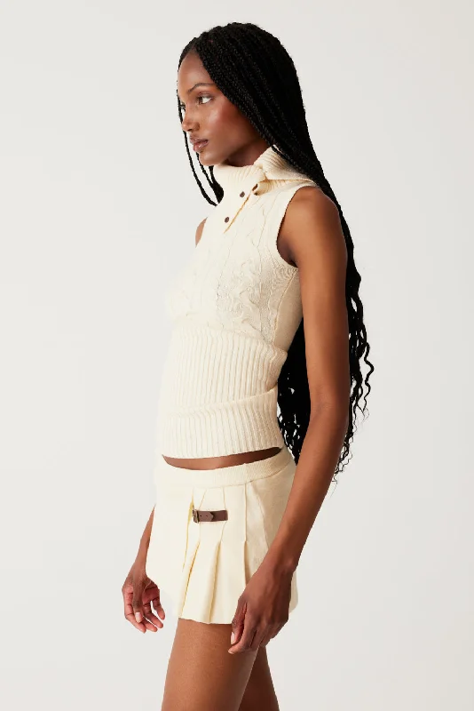 axel-cable-cloud-knit-sleeveless-sweater-french-vanilla