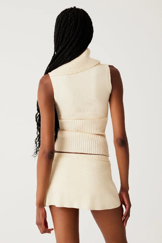 axel-cable-cloud-knit-sleeveless-sweater-french-vanilla