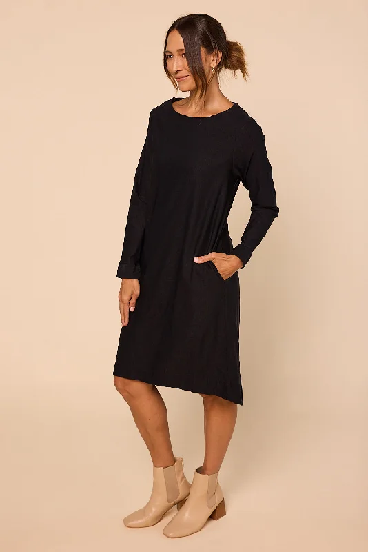 boatneck-ponte-long-sleeve-dress-in-black