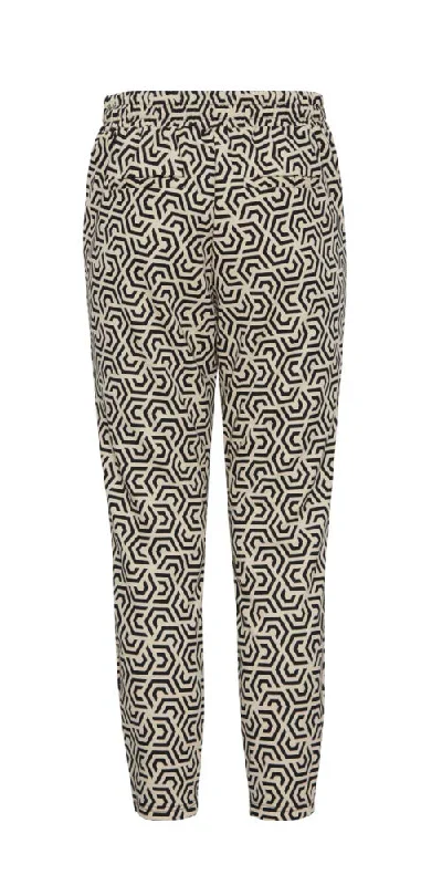 byoung-ponte-knit-joggers-geo-print