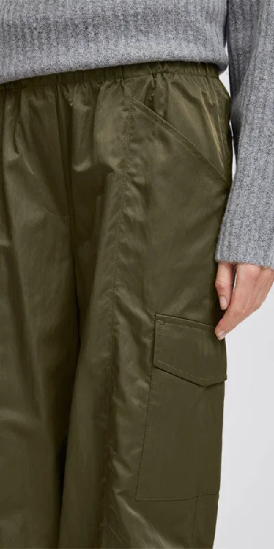 byoung-satin-cargo-pants