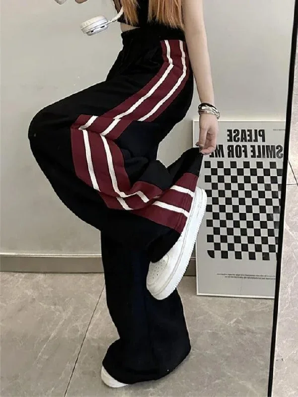 Contrast Side Stripe Baggy Sweatpants