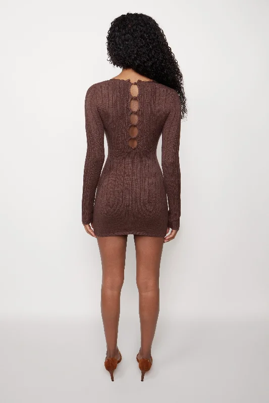 dainty-long-sleeve-knit-dress-1