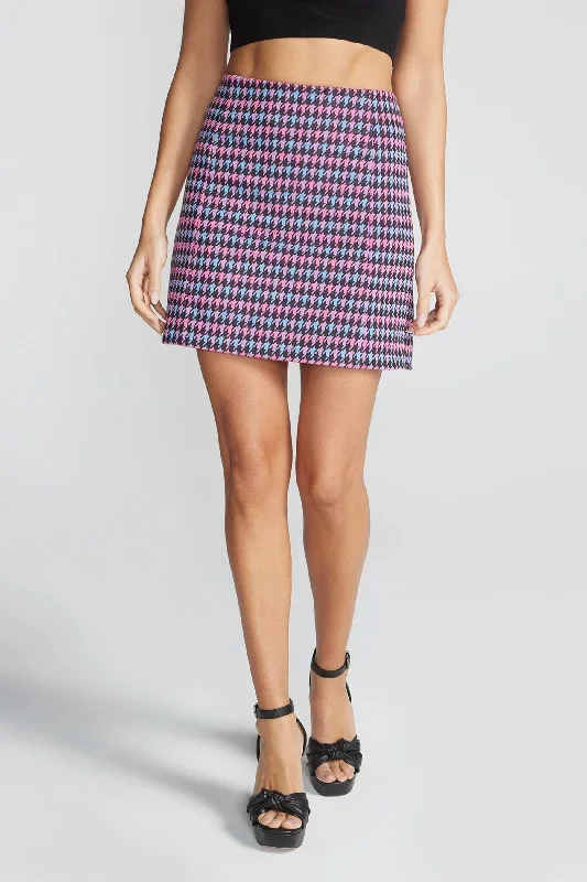 extremely-hi-waisted-mini-skirt