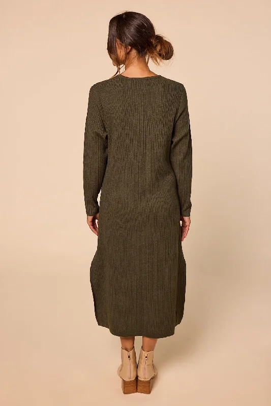 knitted-straight-dress-in-khaki