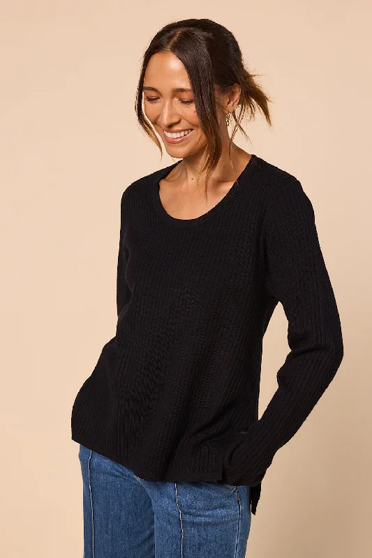 long-sleeve-knitted-top-in-black