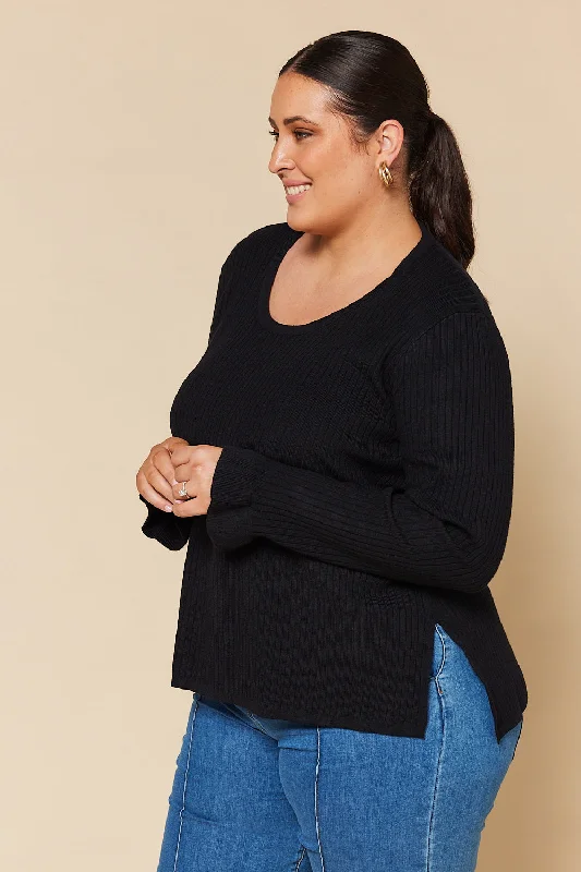 long-sleeve-knitted-top-in-black