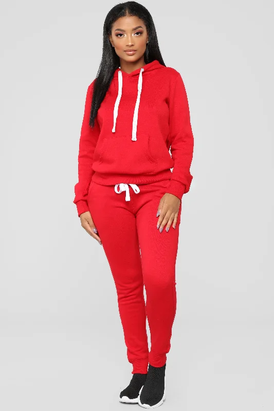 relaxed-vibe-solid-hoodie-red