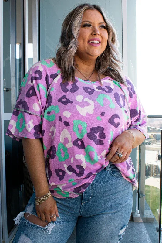 rose-leopard-kiss-print-plus-size-short-sleeve-tee