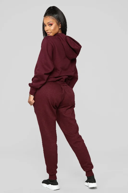 stole-your-boyfriends-oversized-hoodie-burgundy