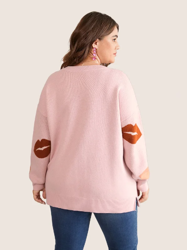 supersoft-essentials-lip-print-split-side-pullover