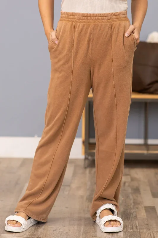 taupe-washed-sweatpants-with-seam-detail