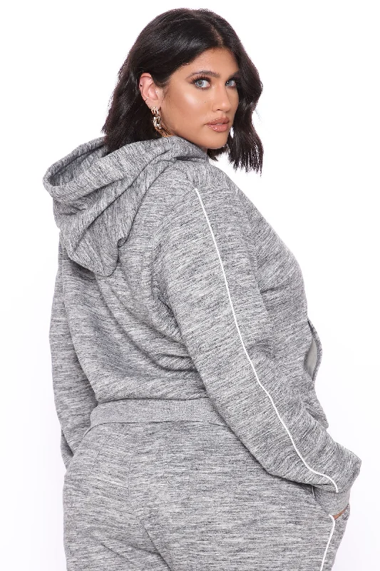 tennis-and-chill-fleece-pullover-hoodie-heather-grey