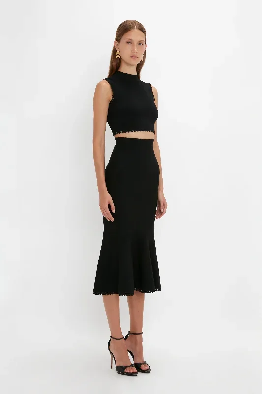 vb-body-scallop-trim-flared-skirt-in-black