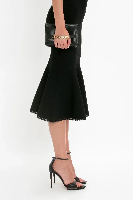 vb-body-scallop-trim-flared-skirt-in-black