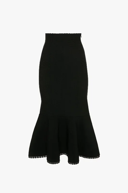 vb-body-scallop-trim-flared-skirt-in-black